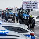 Les agriculteurs polonais reprennent les blocages aux passages frontaliers ukrainiens 