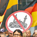 İslam düşmanlarına devlet koruması