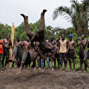 En Ouganda, les rêves de gloire des "catcheurs de boue"