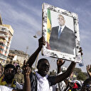 Macky Sall le "bâtisseur" laisse un Sénégal transformé et une démocratie lézardée