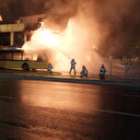 Beyoğlu'nda korkutan yangın: İki iş yeri ve bir otobüs küle döndü