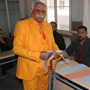 Cizre'nin en renkli siması Aziz Serim Oyunu kullandı