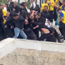 Siyonist taraftarlar Olympiakos-Maccabi Tel Aviv maçı öncesinde Filistinli genci öldüresiye dövdü