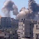 Katil İsrail Nuseyrat Mülteci Kampı'nı bombaladı