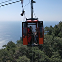 Metrelerce yükseklikte yapılan kurtarma çalışmaları havadan görüntülendi