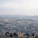 L'armée israélienne affirme que l'Iran a attaqué Israël avec près de 290 missiles et drones