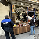 CHP'li Kilis Belediyesi Arapça tabelaları sökmeye başladı: İngilizce tabelalara dokunulmadı