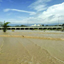 عُمان.. مصرع 12 وتعليق الدارسة حضوريًا إثر سيول جارفة