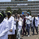 Grève de médecins au Kenya: la justice ordonne de parvenir à un accord d'ici vendredi