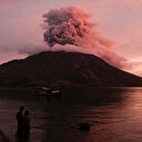 Indonésie: nouvelle éruption du volcan Ruang