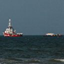 Le 9e navire d'aide humanitaire de la Türkiye à destination de Gaza accoste au port égyptien d'Al-Arish