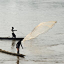 Naufrage mortel d'une péniche en Centrafrique: poursuite des recherches des disparus
