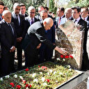 MHP Genel Başkanı Bahçeli Alparslan Türkeş'in kabrini ziyaret etti
