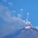 Etna Yanardağı’nda hareketlilik: Halka şeklinde dumanlar püskürttü