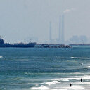 Gaza: Affrontements violents dans le nord, première livraison d'aide sur la côte