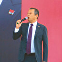 Özel’den müfredat eleştirisi