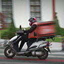 Türkiye'de 'hızlı ticaret' gaza bastı: Motokuryeler akşam mesaisine kaldı! En çok yemek sipariş ettik