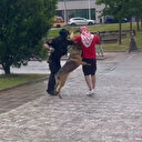 İsveç polisi Filistin destekçisi öğrencilerin üzerine köpek saldı