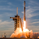 SpaceX uzaya 23 Starlink ve 2 gözlem uydusu fırlattı