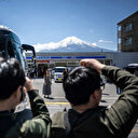 Japon: Construction d'un filet pour masquer la vue sur le Mont Fuji