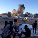 Katil İsrail Refah’taki çadırların bulunduğu alanı bombalamaya devam ediyor