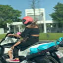 Sarıyer'de motosikletli kadın uyuyan çocukla yolculuk yaptı