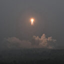 Atterrissage sur la face cachée de la Lune de la sonde chinoise lancée début mai