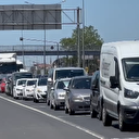 İstanbul'a dönüş yoğunluğu: Tatilciler Tekirdağ yönünde kilometrelerce araç kuyruğu oluşturdu