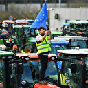 Européennes: les agriculteurs espagnols et français bloquent la frontière