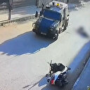 Katil İsrail askerleri motosikletteki iki Filistinliyi acımasızca katletti