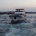 İstanbul Boğazı'nda sürüklenen tekne kurtarıldı