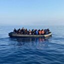 İzmir açıklarında 26 düzensiz göçmen yakalandı