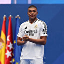 Kylian Mbappé présenté au stade San Bernabeu