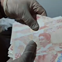 Yastığın içinden 776 adet sahte 50 TL'lik banknot ve uyuşturucu çıktı