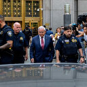 Le sénateur démocrate Menendez reconnu coupable à son procès pour corruption à New York 