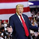 La Cour suprême américaine étend l'immunité présidentielle, une victoire pour Trump