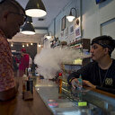 Indonésie: Interdiction de la vente de cigarettes aux moins de 21 ans et des publicités en ligne