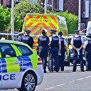 Angleterre: violents affrontements entre policiers et manifestants après une attaque au couteau