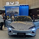 Véhicules électriques: le Chinois BYD ouvre sa première usine en Thaïlande