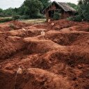 Kenya : le chef d'une secte jugé pour "terrorisme" après un massacre dans une forêt