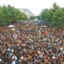 Fransa'da sol ittifak kazandı