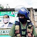 Zimbabwe: 4 militants arrêtés, expulsés d'un avion pour avoir manifesté