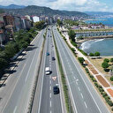 Karadeniz Sahil Yolu'nda ilginç görüntü: Gören bir daha baktı