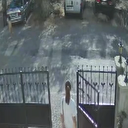 Balıkesir'de evine girmeye çalışan küçük çocuğa sahipsiz köpek saldırdı