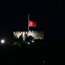 Milli yas ilanının ardından başkentte bayraklar yarıya indirildi