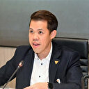 Thaïlande : Natthaphong Ruengpanyawut dénonce un "coup d'État judiciaire"