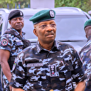 Nigéria: la police affirme avoir arrêté des manifestants avec des drapeaux russes