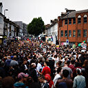 Binlerce ırkçılık karşıtı gösterici Londra'da sokaklara indi