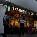 Japonya'da soykırım destekçisi Starbucks'ın önünde vicdan nöbeti
