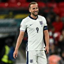 Foot: Harry Kane célèbre sa 100e sélection avec un doublé